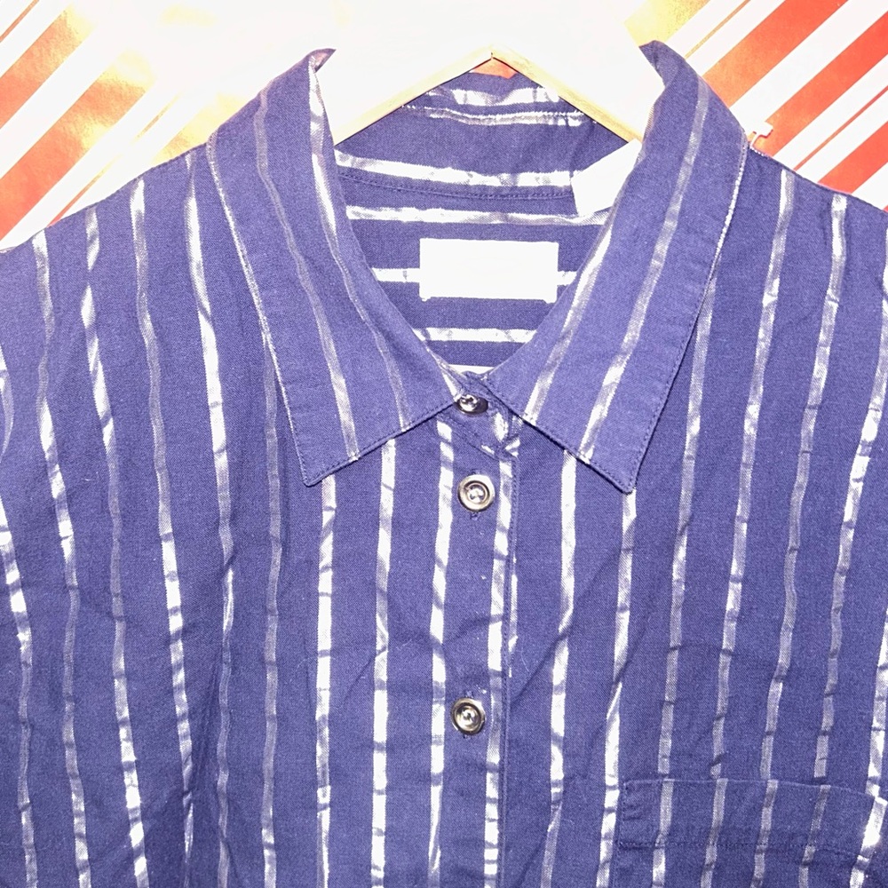 Elisabeth Liz Claiborne Navy Silver Striped Button-Up Shirt Blouse